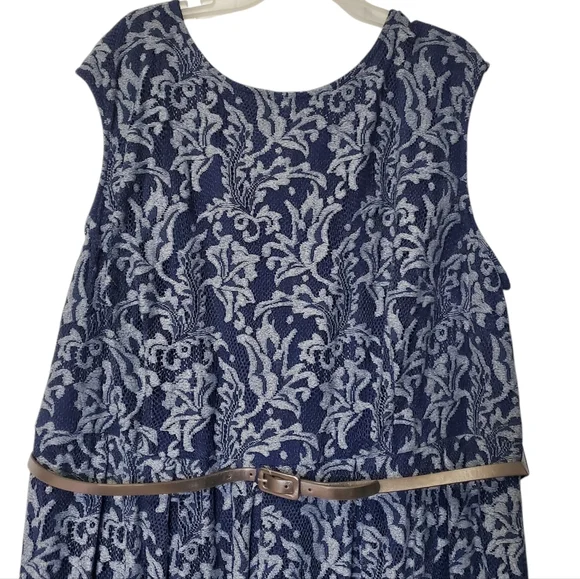 NWT Sabrina Blue Women's Dress Sleeveless Lace Size 26W - Picture 6 of 15